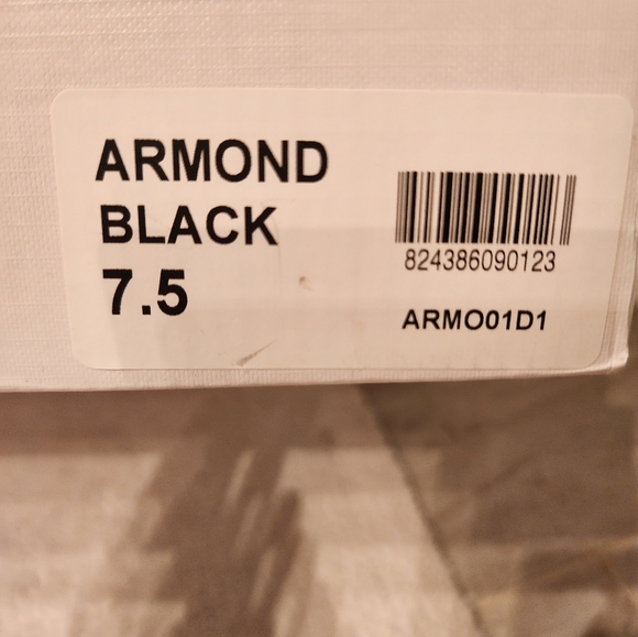 Steven Armond Boots- 7.5 - Picture 6 of 6